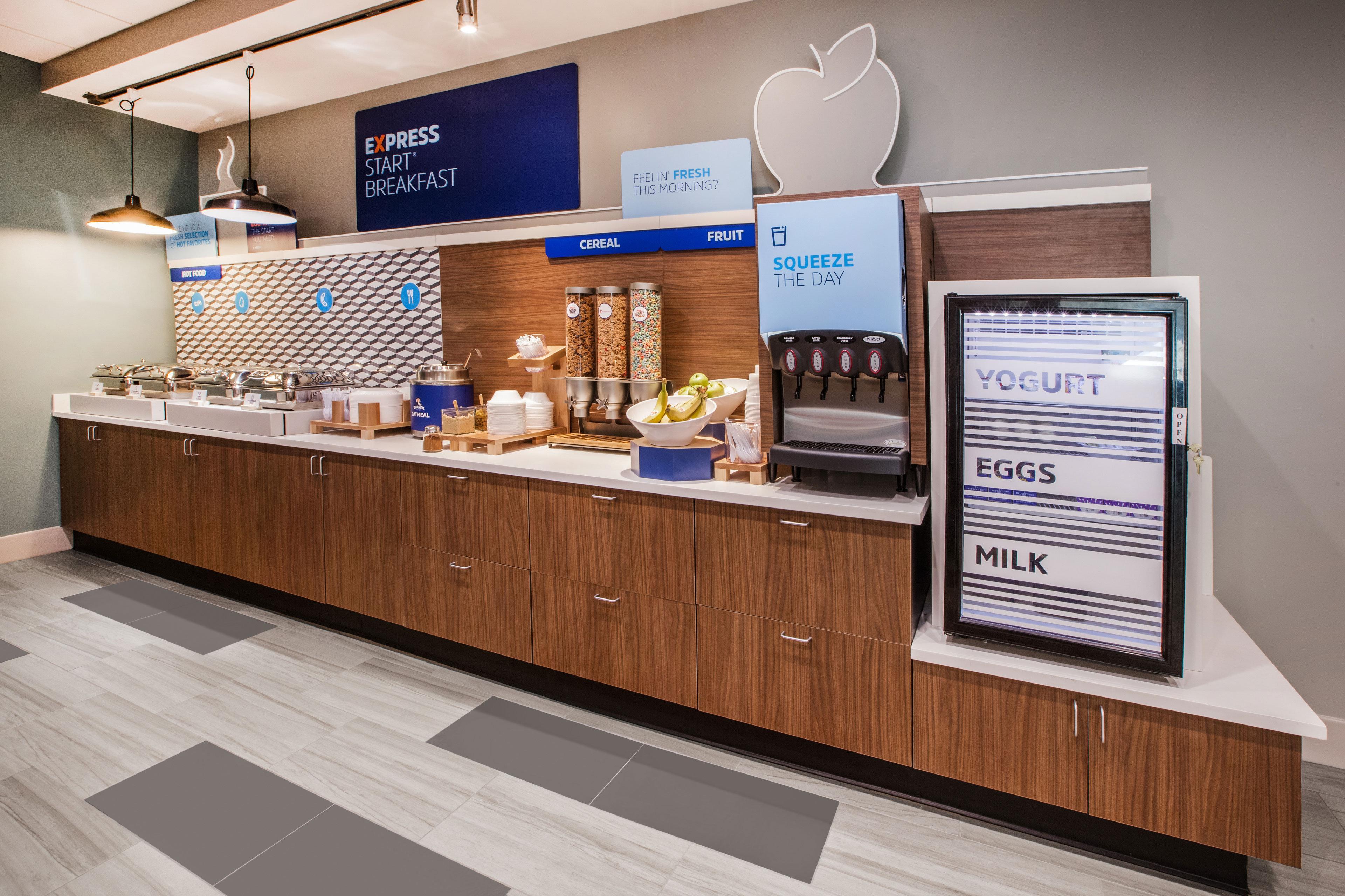 Holiday Inn Express Tampa-Brandon By Ihg Exterior photo