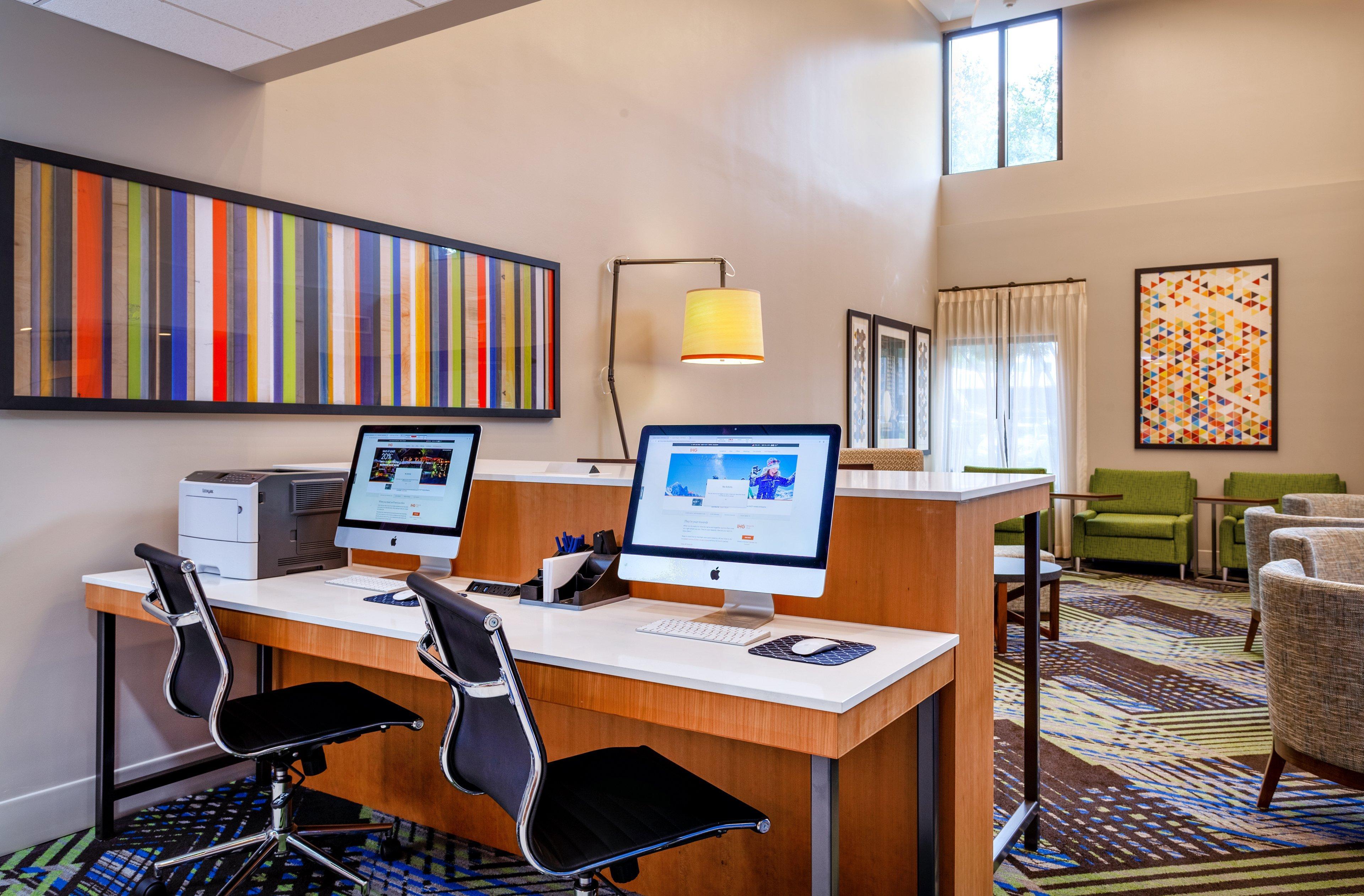 Holiday Inn Express Tampa-Brandon By Ihg Exterior photo