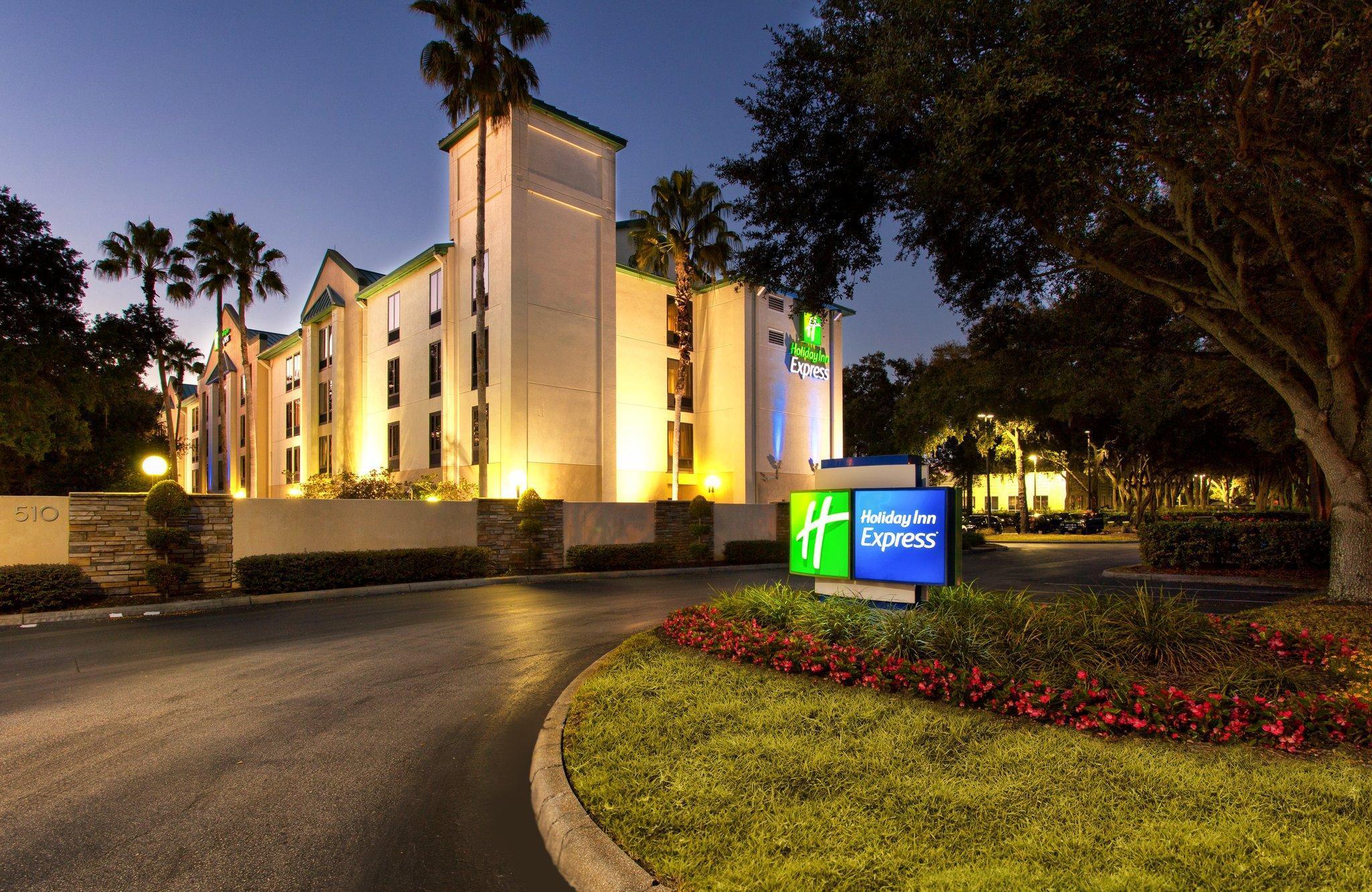Holiday Inn Express Tampa-Brandon By Ihg Exterior photo