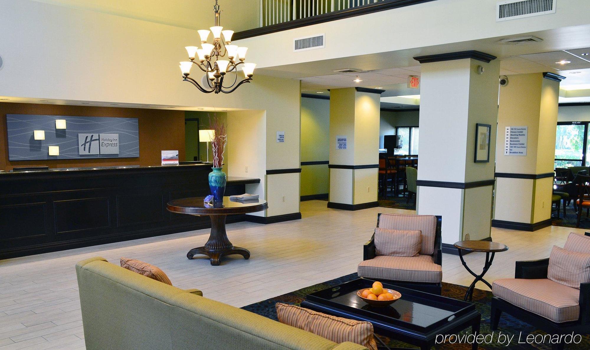 Holiday Inn Express Tampa-Brandon By Ihg Exterior photo