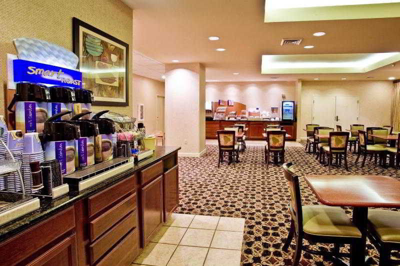 Holiday Inn Express Tampa-Brandon By Ihg Exterior photo